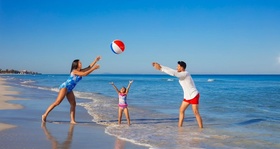 Trabajadores e instituciones celebran el Día del Turismo Cubano